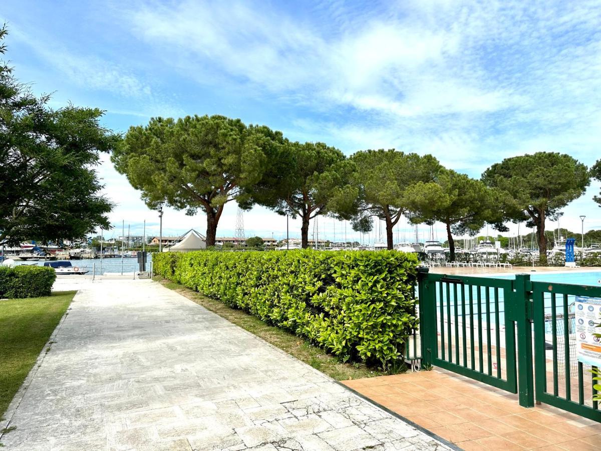 Marina Bay View Apartment Bevazzana Exterior photo
